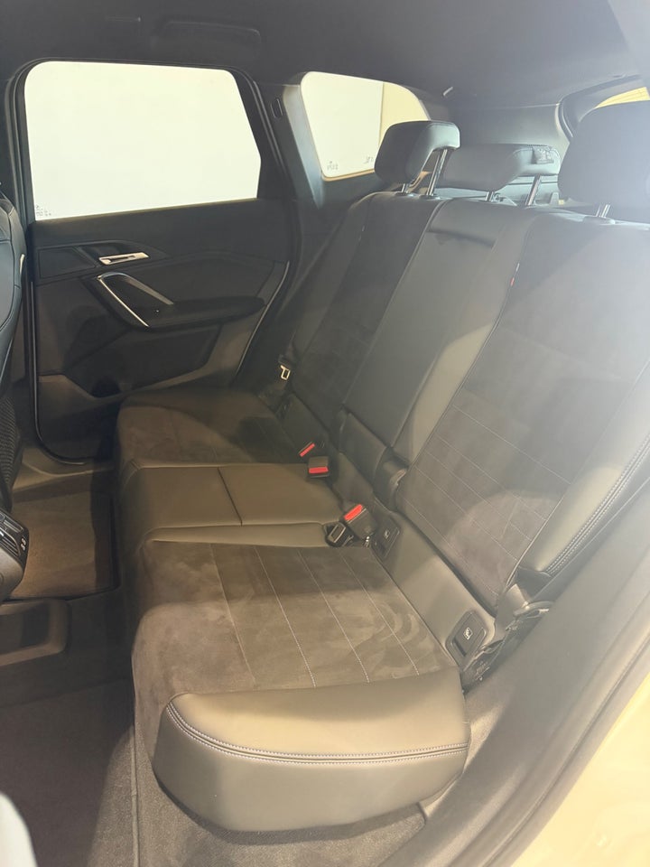 BMW iX1 eDrive20 M-Sport 5d