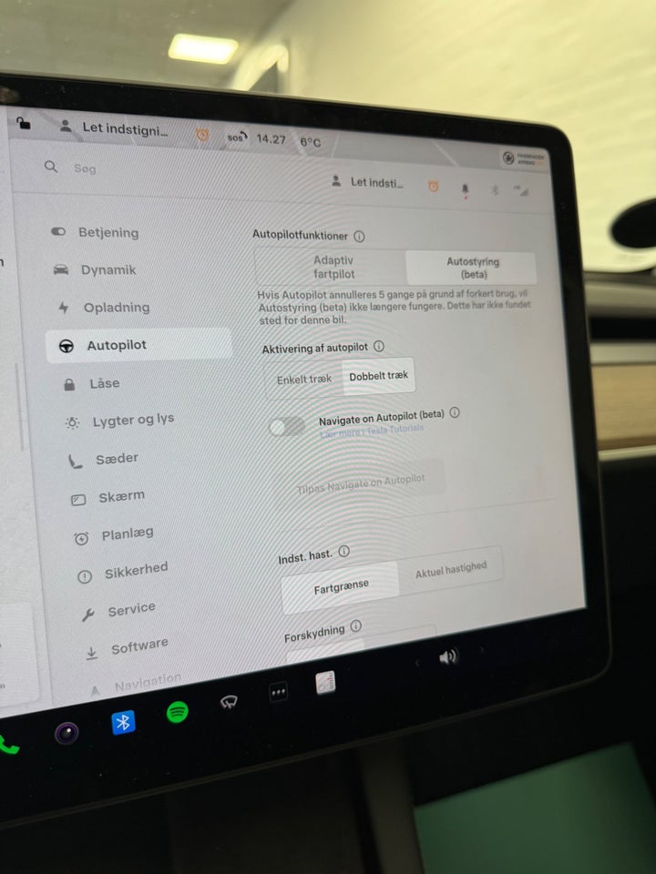 Tesla Model Y Long Range AWD 5d