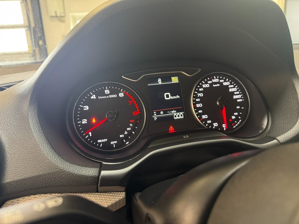 Audi Q2 35 TFSi Prestige S-tr. 5d