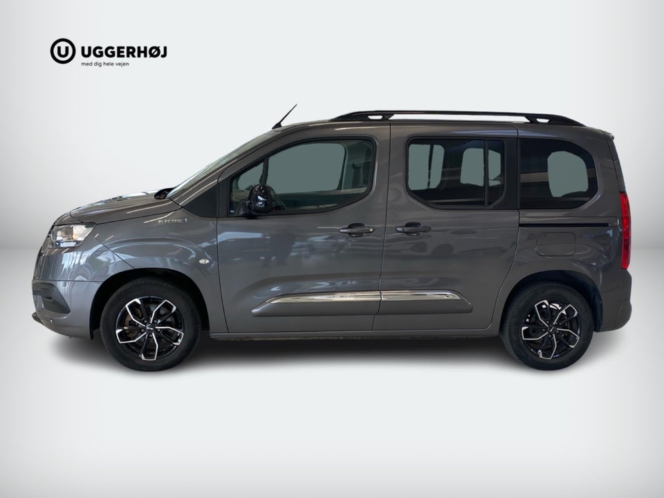 Toyota ProAce City Verso 50 Medium Family 5d