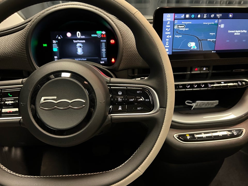 Fiat 500e 42 la Prima by Bocelli 3d