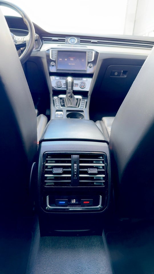 VW Passat 2,0 TDi 240 Highline Variant DSG 4Motion 5d