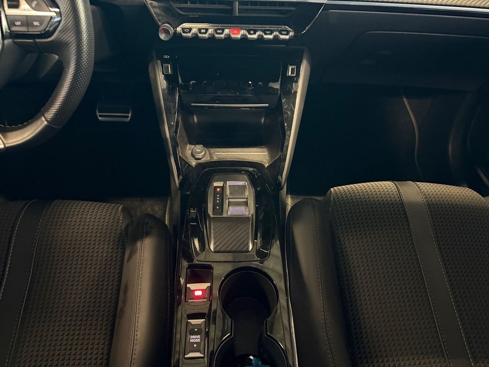 Peugeot e-208 50 GT 5d