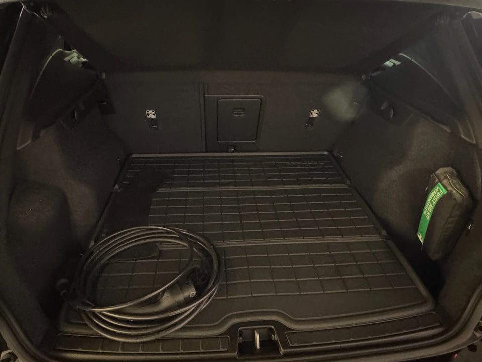 Volvo EX40 Twin Performance Ultra Black Edition 5d
