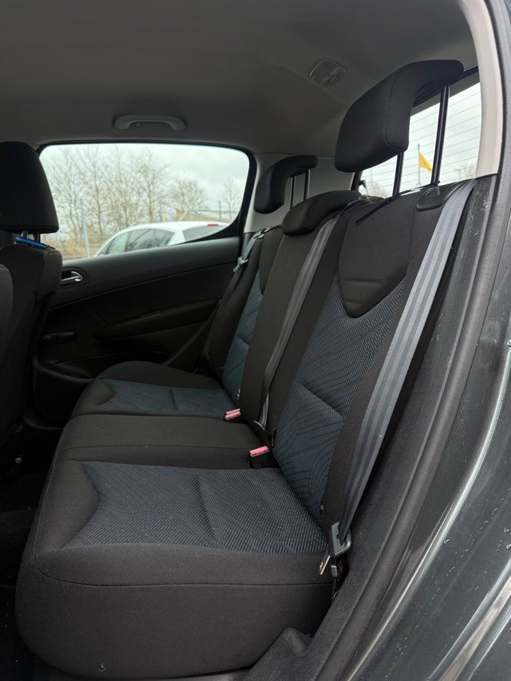 Peugeot 308 1,6 HDi 92 Comfort+ 5d