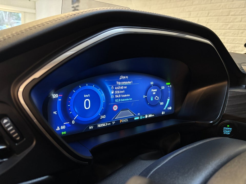 Ford Kuga 2,5 PHEV Vignale CVT 5d