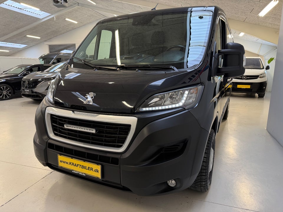 Peugeot Boxer 333 2,2 BlueHDi 140 L2H1 Premium