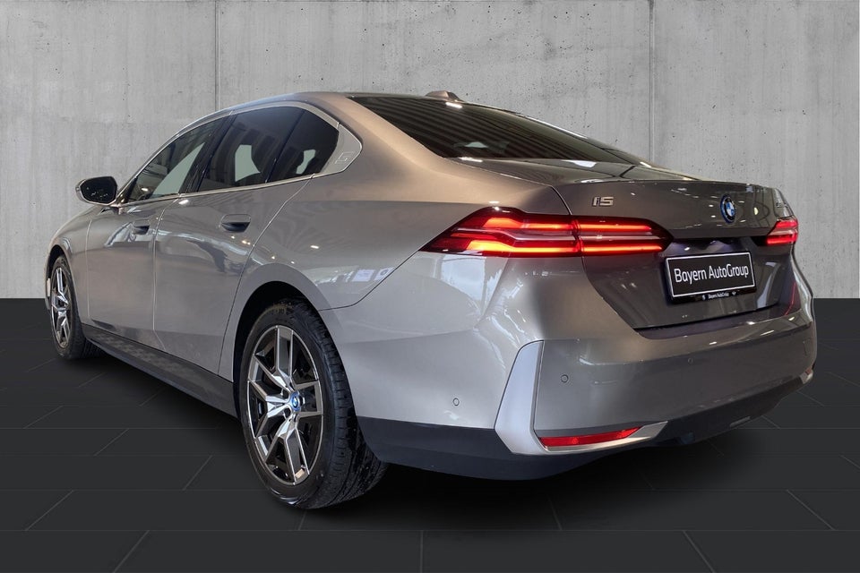 BMW i5 eDrive40 Sport Line 4d