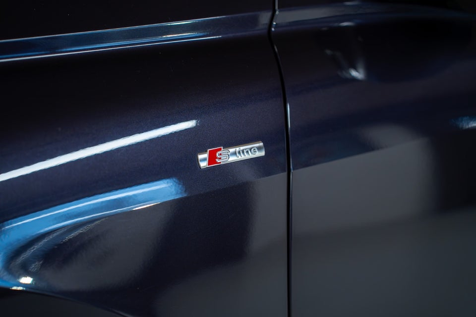 Audi Q4 e-tron 40 S-line 5d