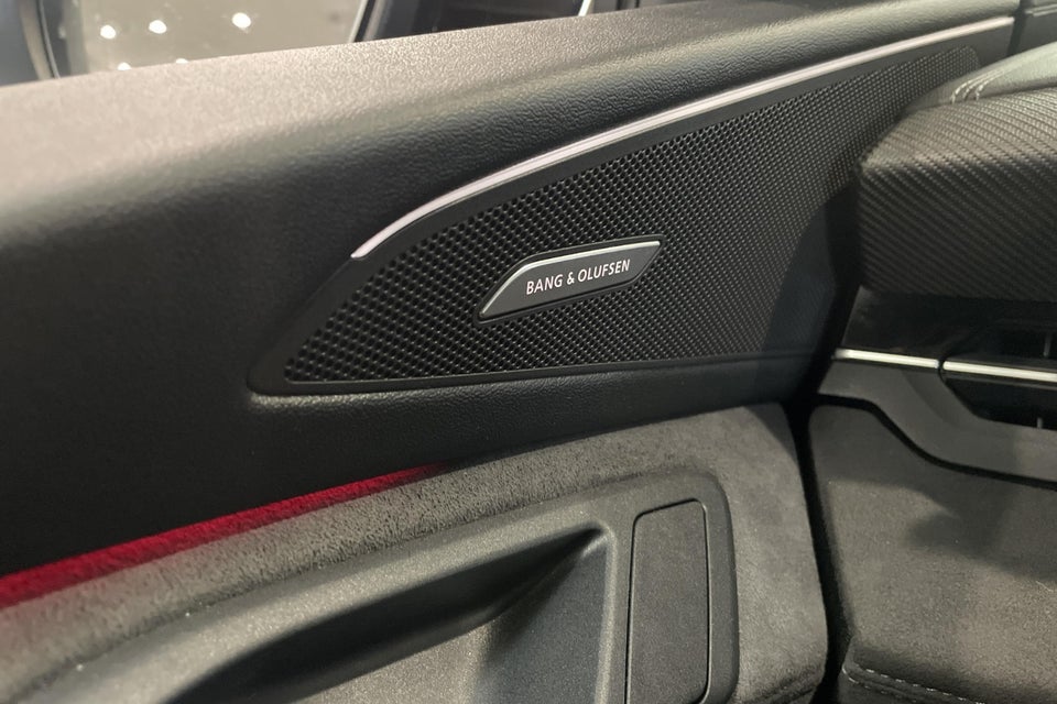 Audi Q6 e-tron Ultra quattro 5d