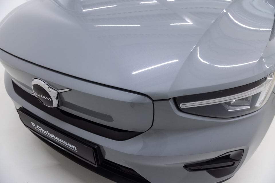 Volvo XC40 ReCharge Extended Range Start 5d