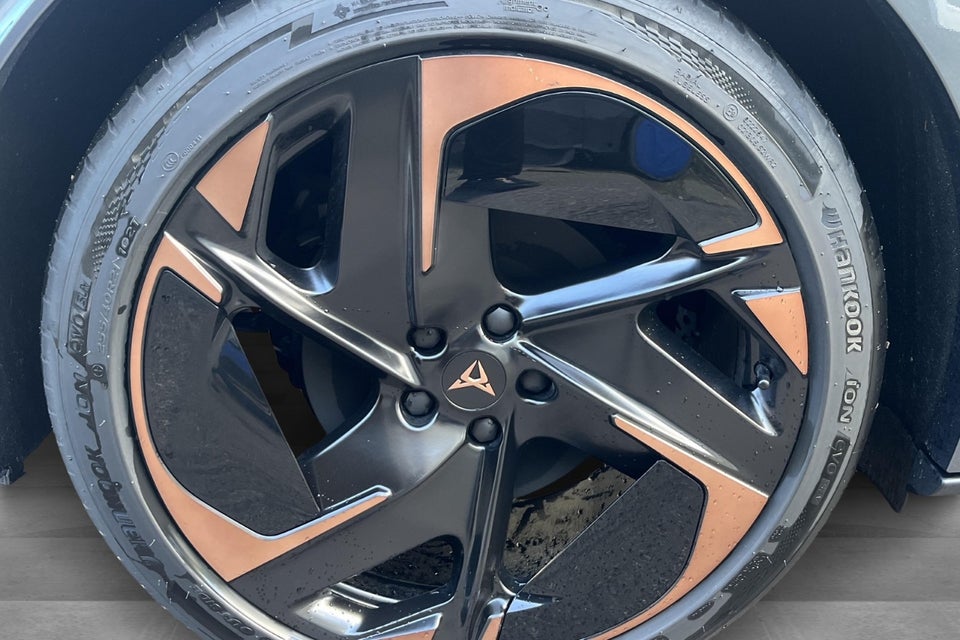 Cupra Tavascan 77 Adrenaline 5d