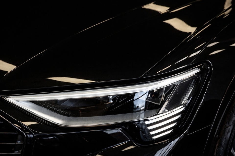 Audi Q8 e-tron 55 S-line Sportback quattro 5d