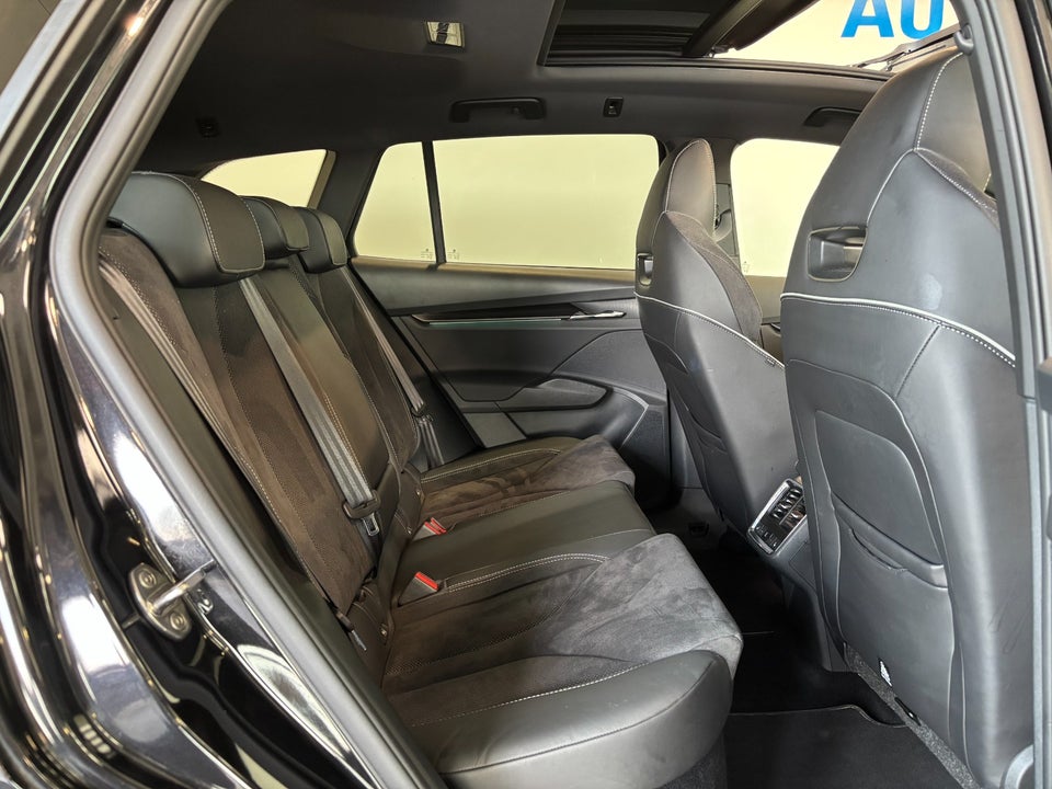 Skoda Enyaq 80x iV Sportline 5d