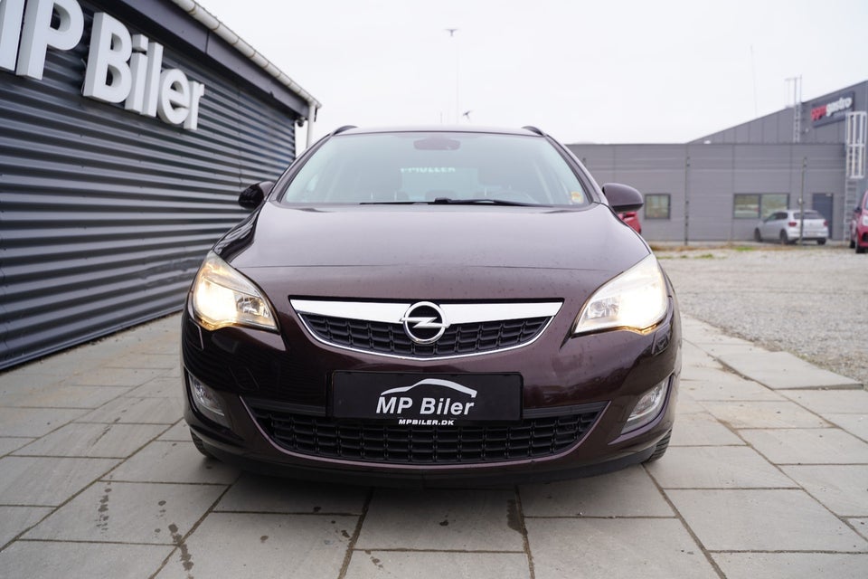 Opel Astra 1,4 T 140 Enjoy Sports Tourer eco 5d