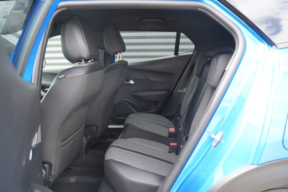 Peugeot 2008 1,2 PureTech 130 Allure EAT8 5d