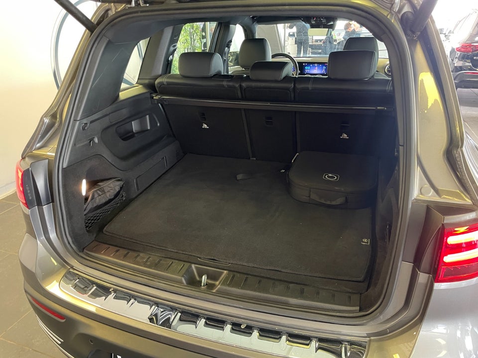 Mercedes EQB250+ Progressive 5d