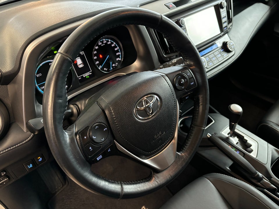 Toyota RAV4 2,5 Hybrid H3 Selected MDS 5d