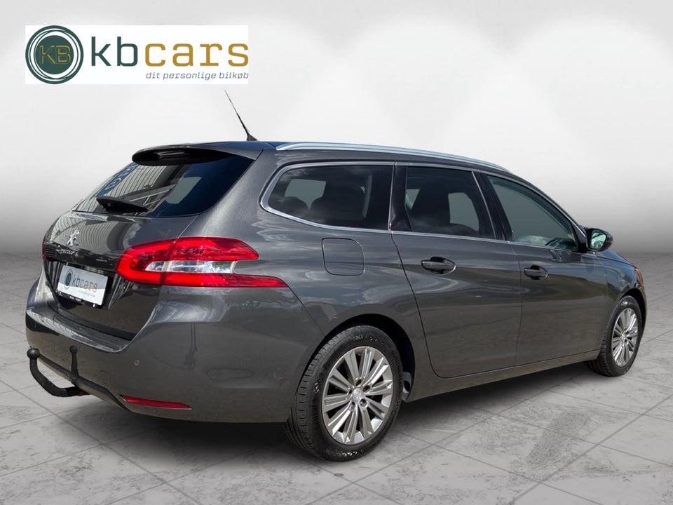 Peugeot 308 1,2 e-THP 130 Allure Sky SW 5d