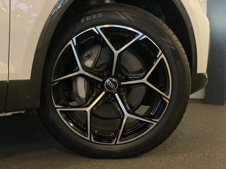 Audi Q5 50 TFSi e Prestige quattro S-tr. 5d