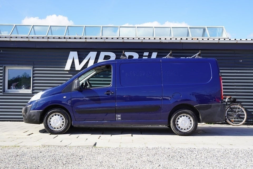 Toyota ProAce 2,0 D 128 T2 L2H1 4d