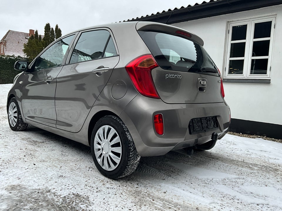 Kia Picanto 1,0 World Cup Eco Clim 5d