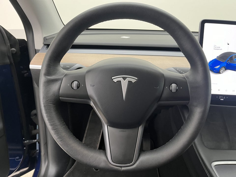 Tesla Model Y Long Range AWD 5d