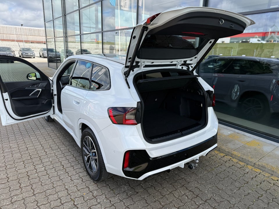 BMW iX1 eDrive20 M-Sport 5d