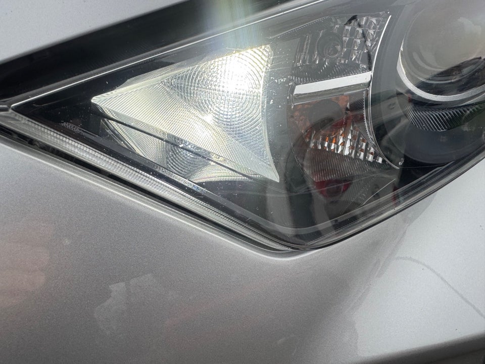 Toyota Yaris 1,5 Hybrid H1 e-CVT 5d