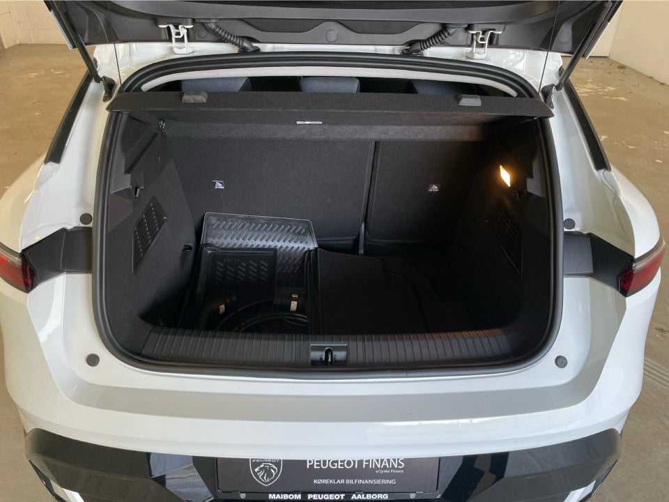 Renault Megane E-Tech 40 Equilibre 5d