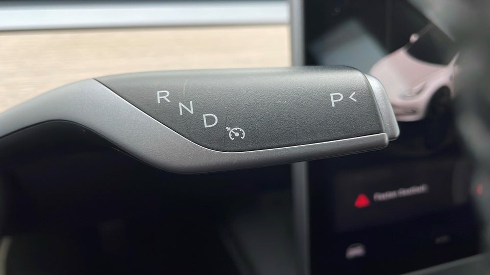 Tesla Model 3 RWD 4d