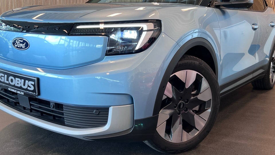 Ford Explorer 77 Premium Extended Range 5d