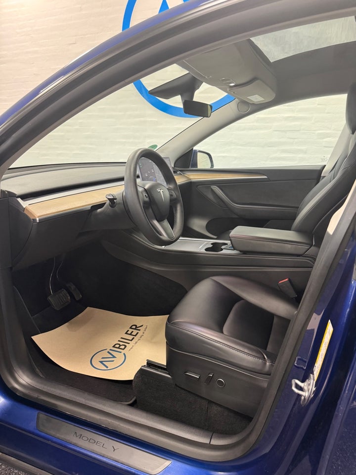 Tesla Model Y Long Range AWD 5d