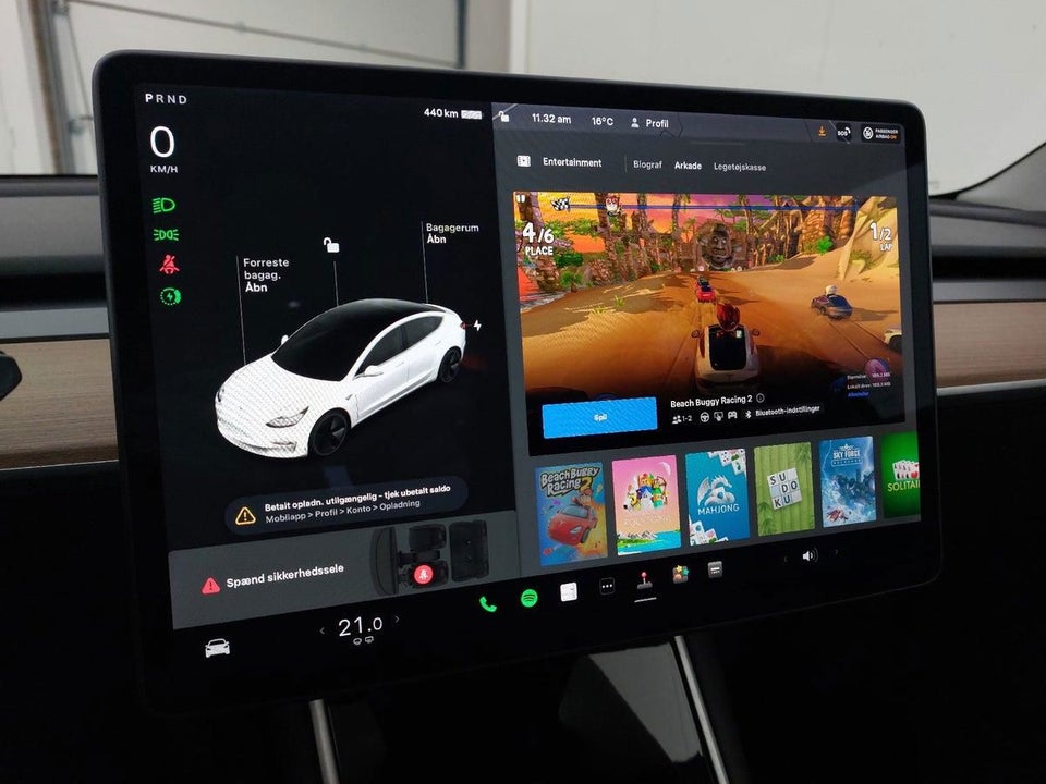 Tesla Model 3 Standard Range+ RWD 4d