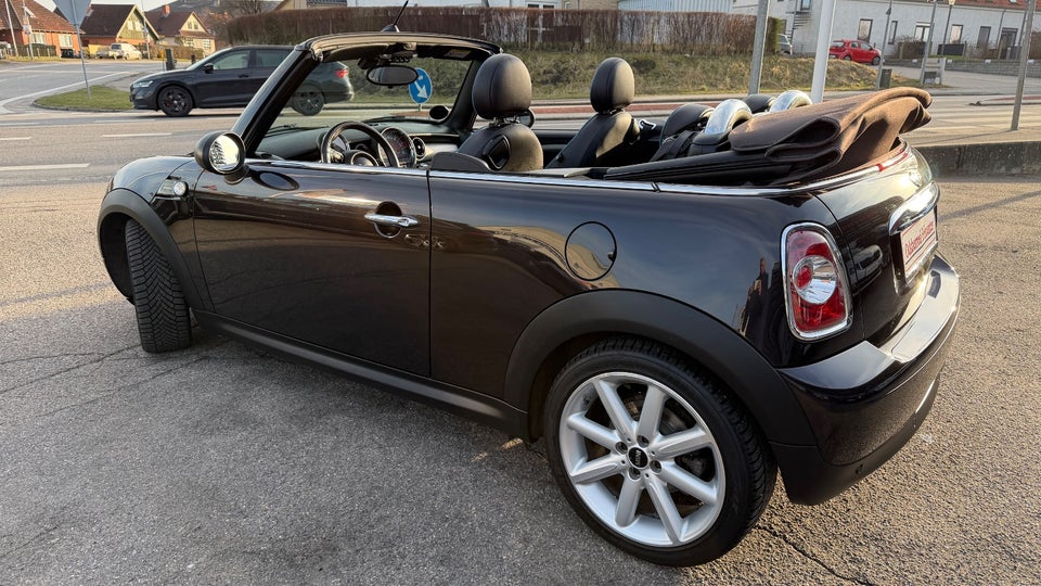 MINI One 1,6 Cabriolet 2d