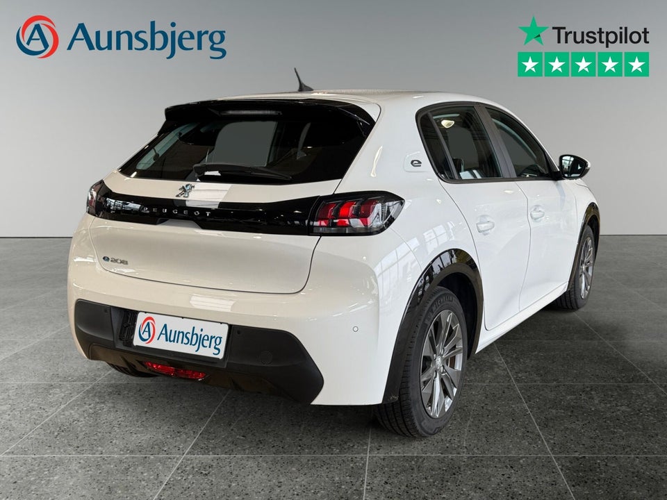Peugeot e-208 50 Active 5d
