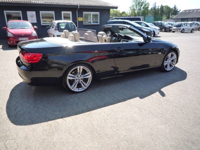 BMW 320d 2,0 Cabriolet aut. 2d