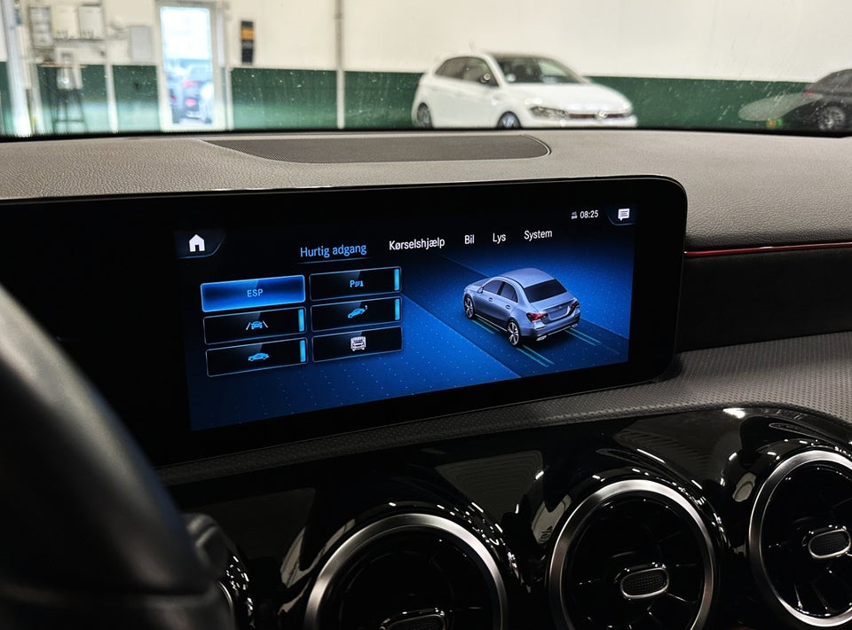 Mercedes A200 1,3 AMG Line aut. 4d