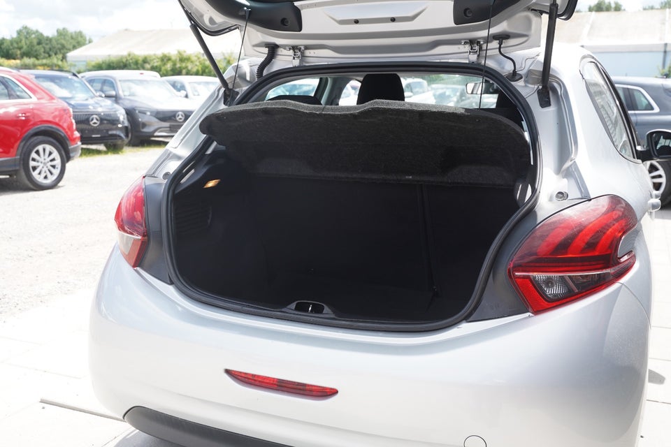 Peugeot 208 1,6 BlueHDi 100 Active 5d