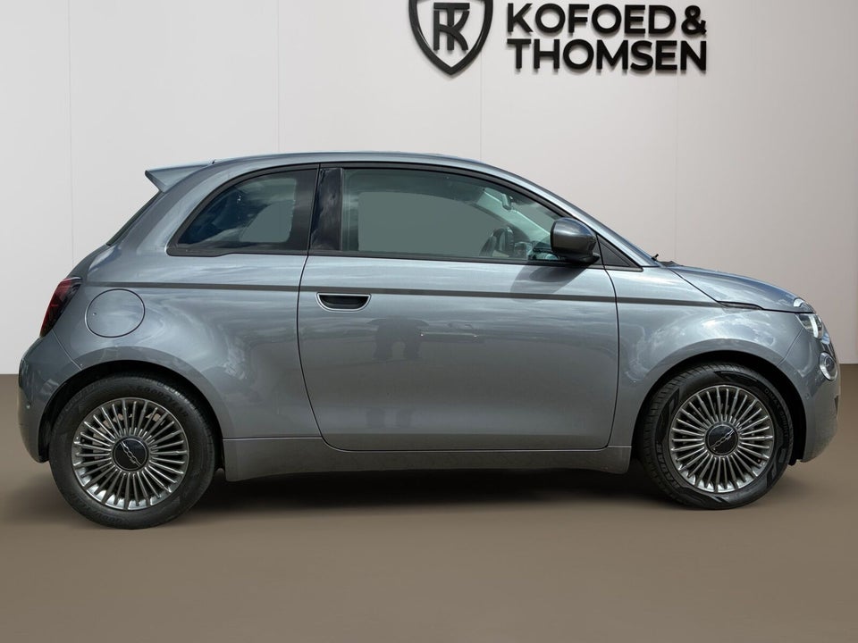 Fiat 500e 42 Icon 3d