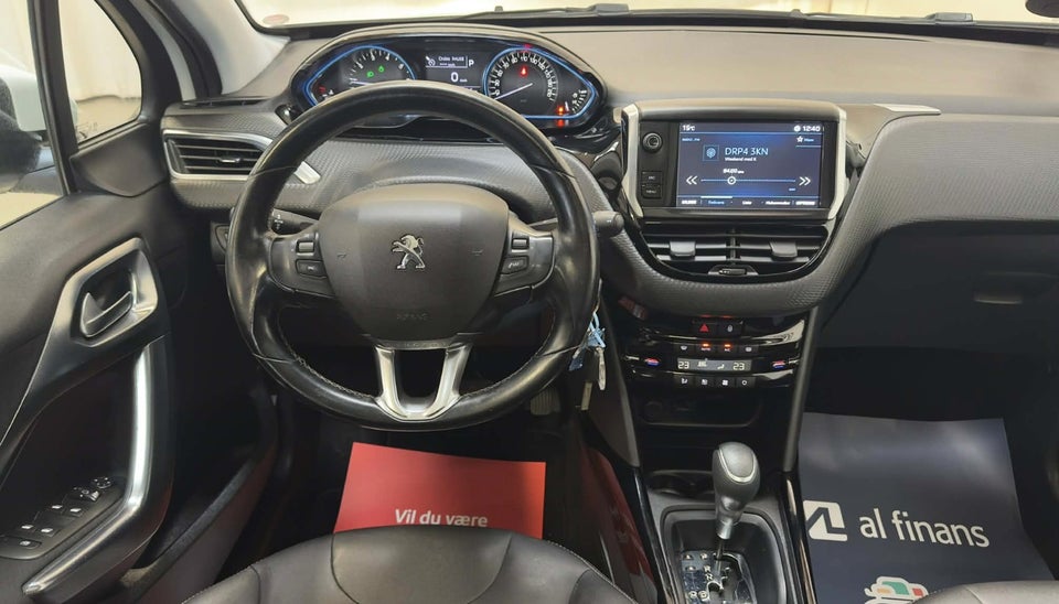 Peugeot 2008 1,2 e-THP 110 Allure Sky EAT6 5d