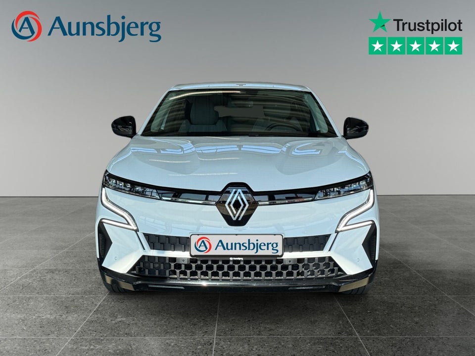Renault Megane E-Tech 40 Equilibre 5d