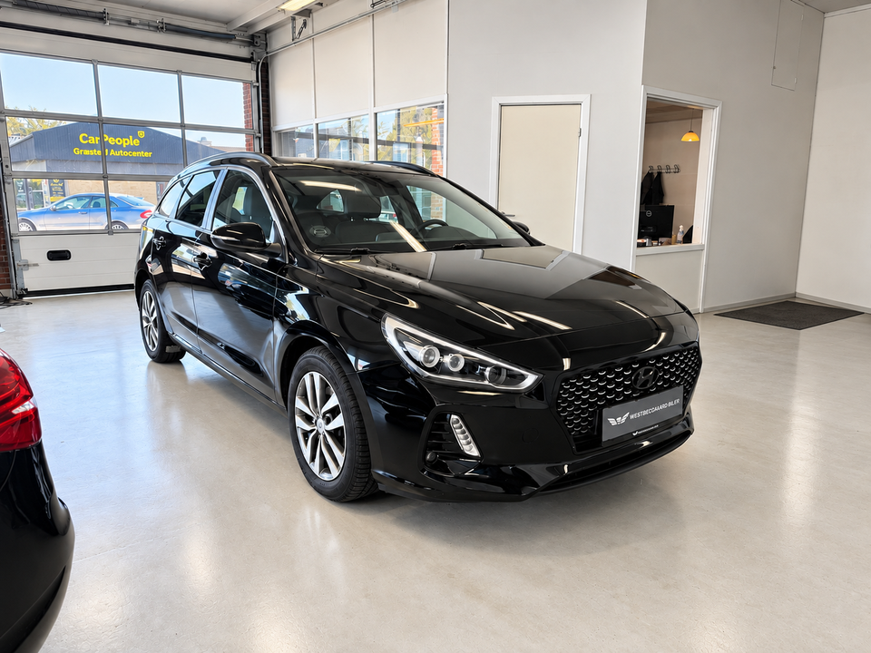 Hyundai i30 1,4 T-GDi Premium stc. DCT 5d