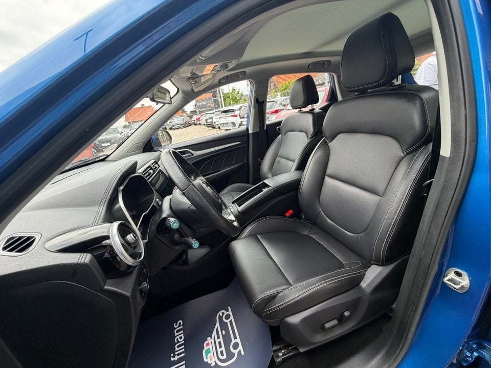MG ZS EV Luxury 5d