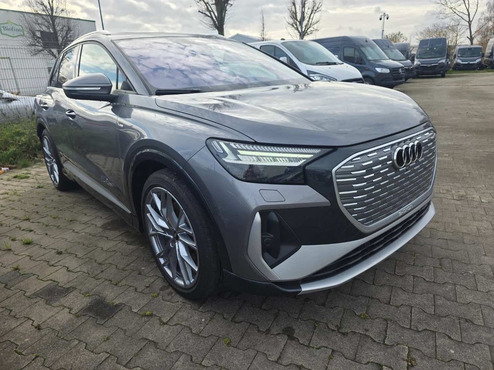 Audi Q4 e-tron 55 S-line quattro 5d