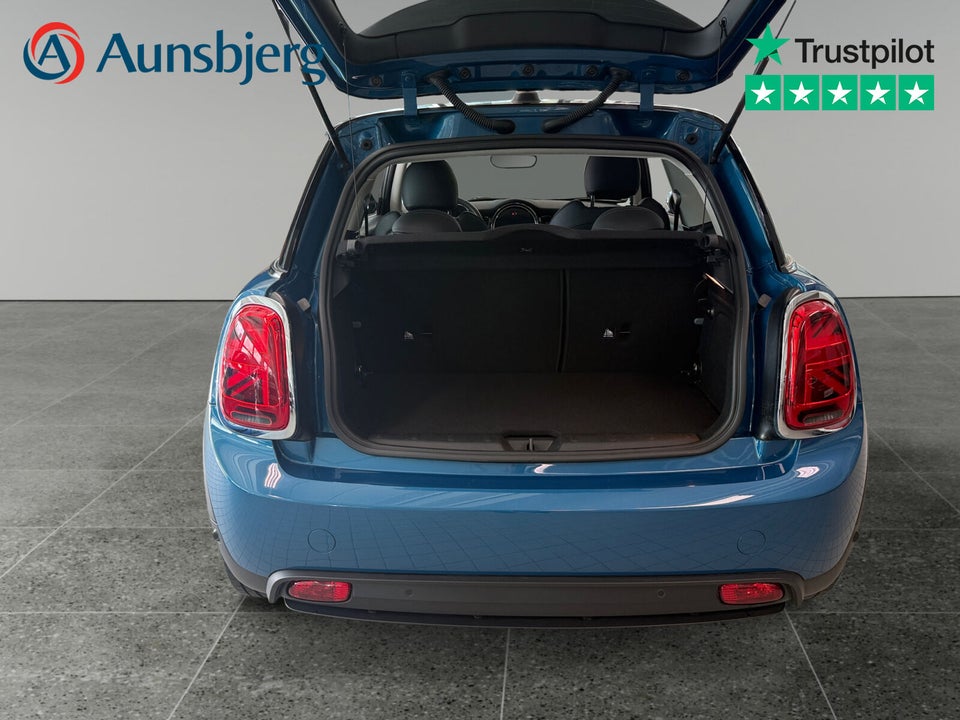 MINI Cooper SE Classic Trim 3d