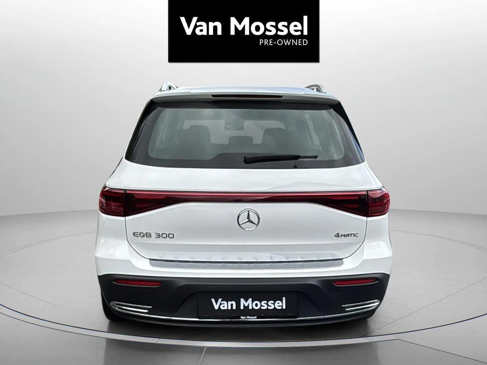 Mercedes EQB300 Progressive 4Matic Van 5d