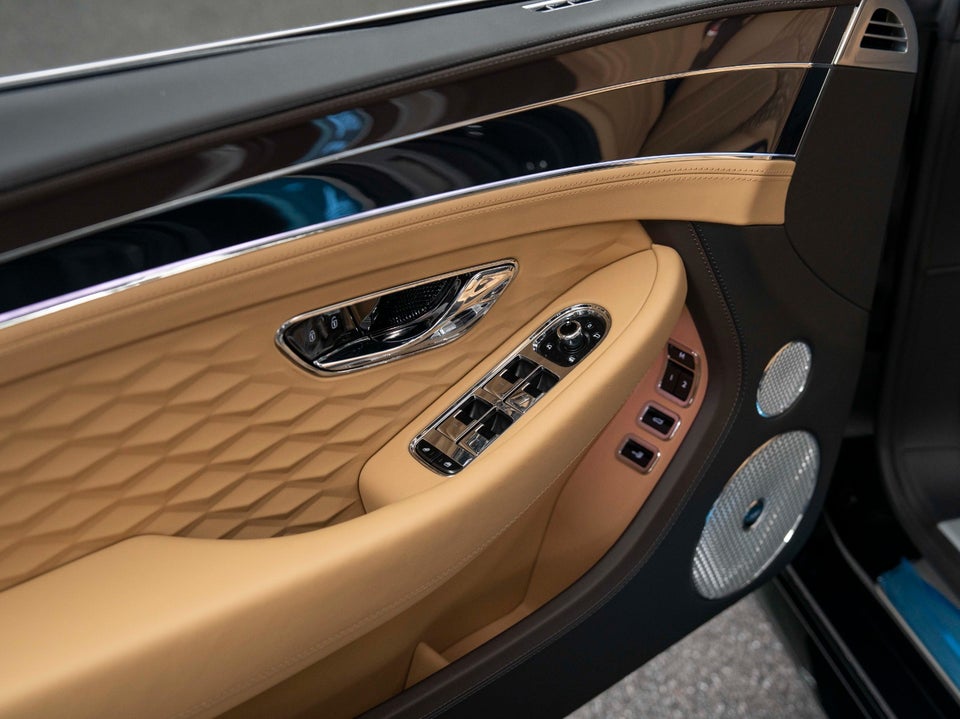 Bentley Continental GTC 4,0 V8 Hybrid Mulliner aut. 2d