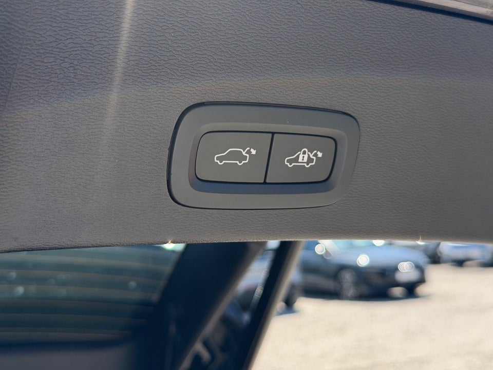 Volvo XC40 ReCharge Twin Plus 5d
