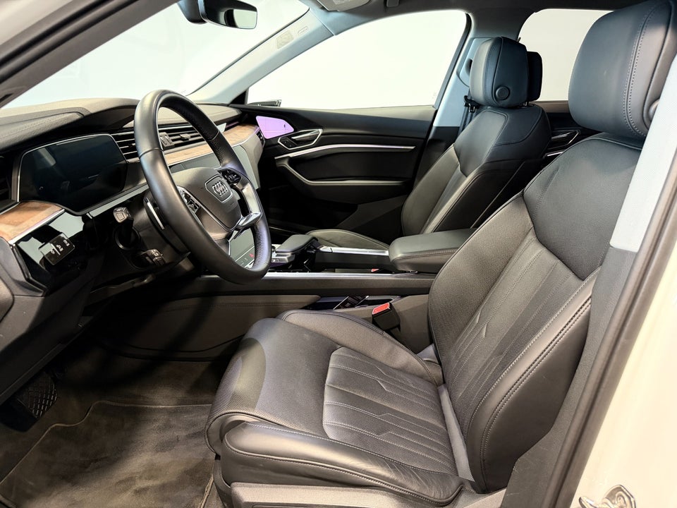 Audi e-tron 55 S-line quattro 5d